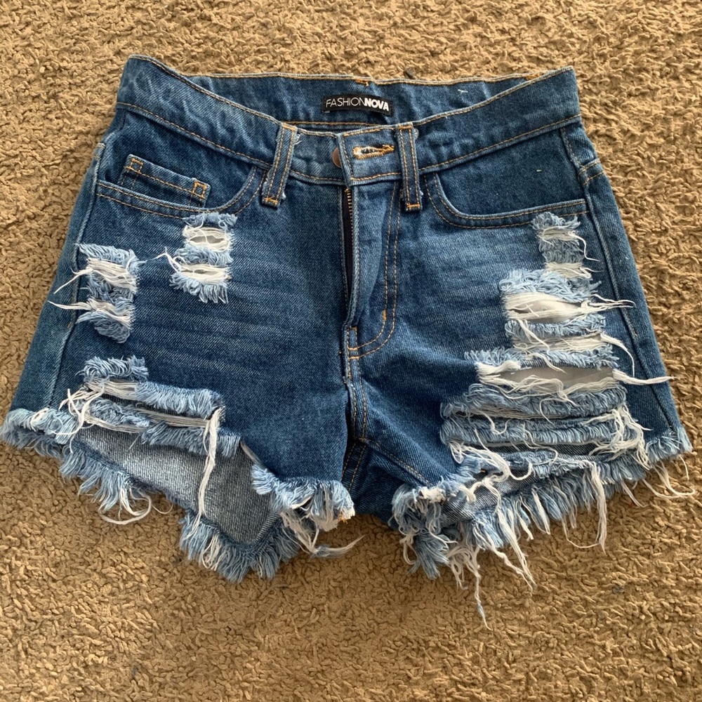 NWOT Fashion Nova Jean shorts